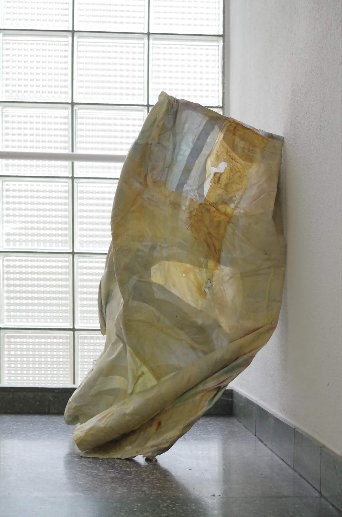 2026 - [105 × 55 × 43 cm] – Zuerich