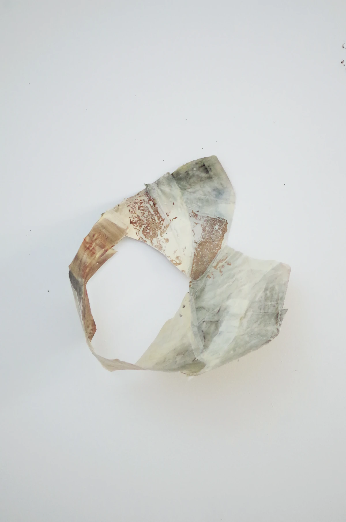 [60/76/35 cm] glued, stiffened, coloured textile waste - zoe bilgeri/ 2025/ zuerich